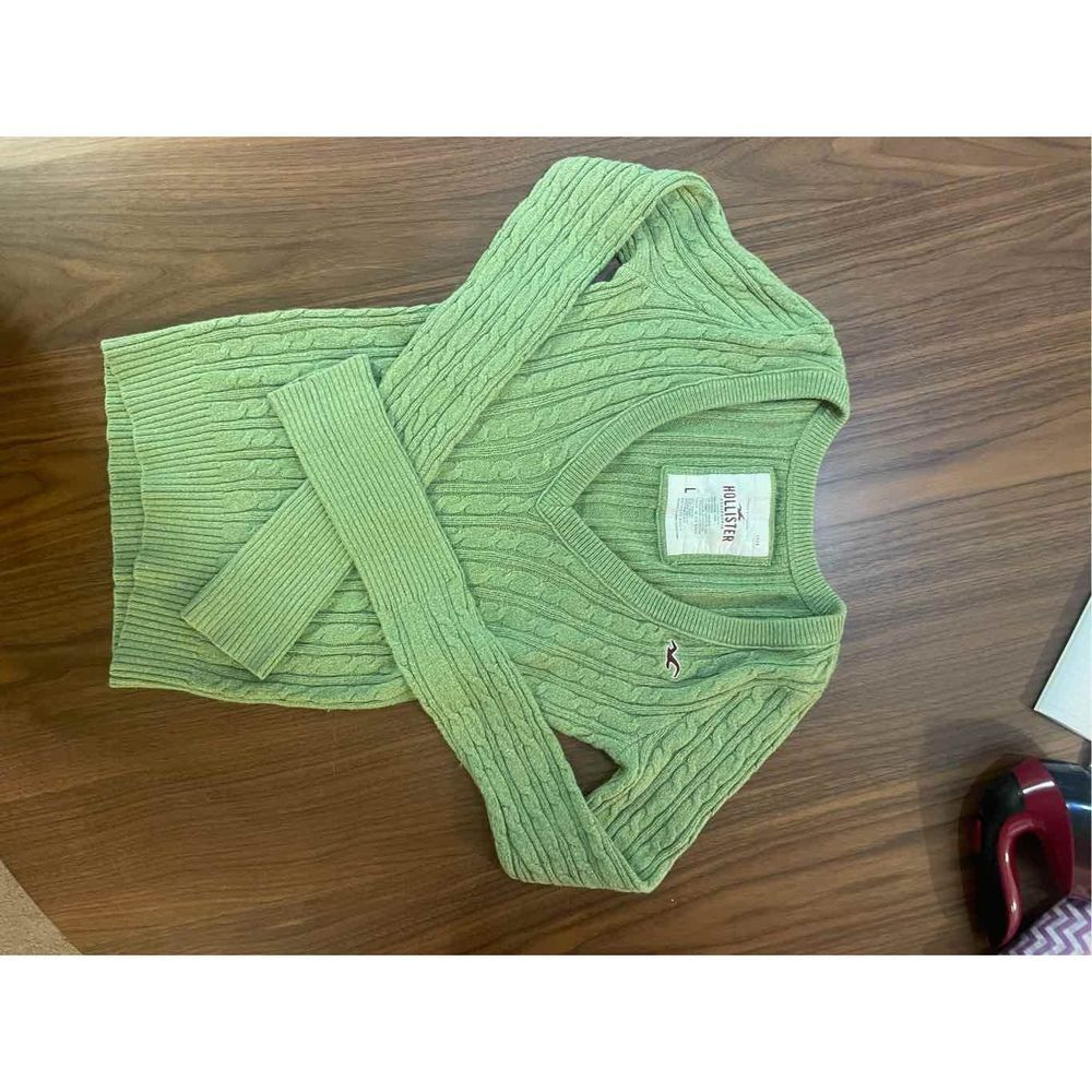 Y2K Hollister Sweater